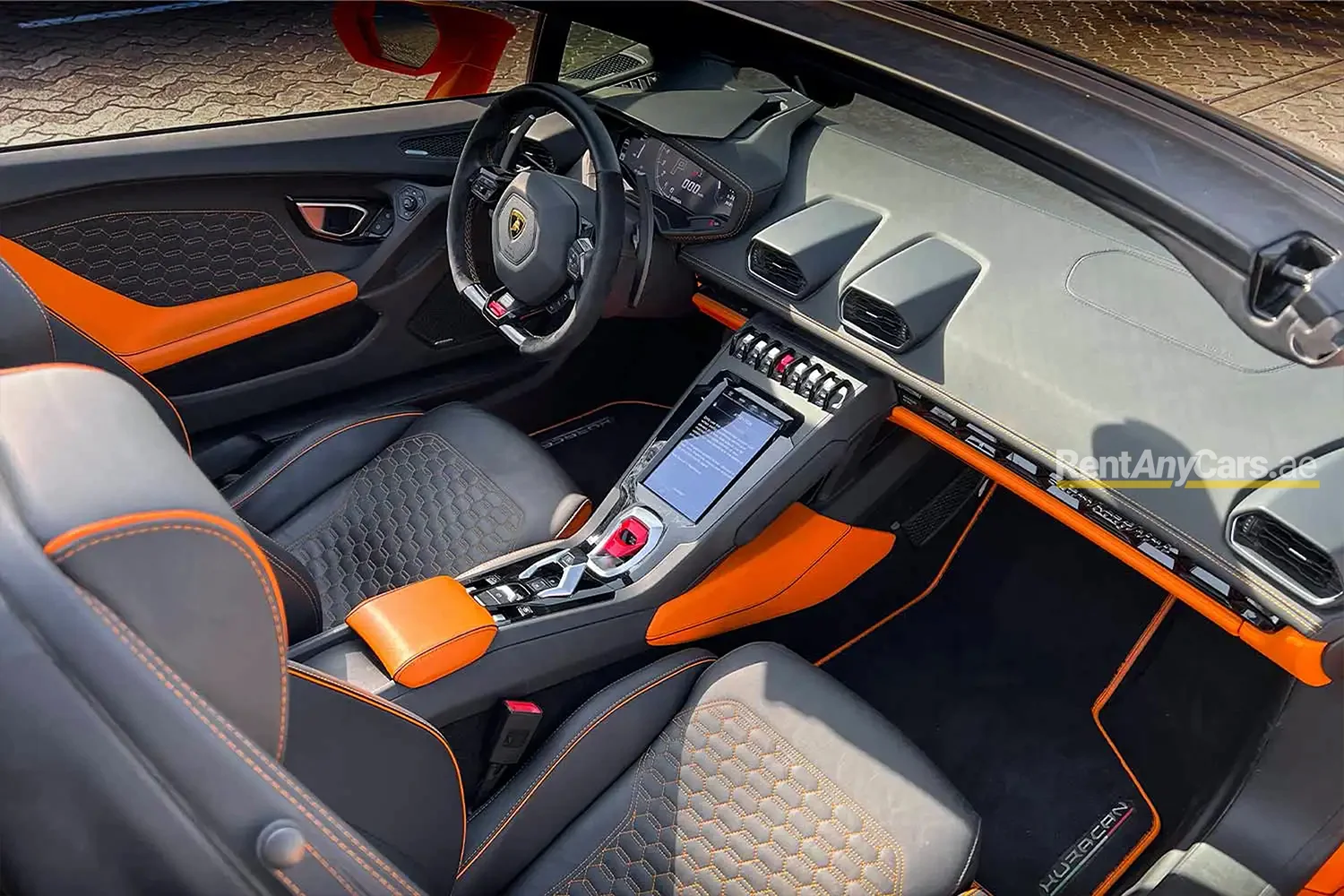 Lamborghini Huracan EVO Spider For Rent in Dubai